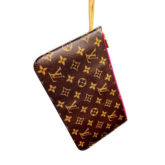 Louis Vuitton Monogram Wristlet Neverfull Pochette - $1550 Retail - Picture 2 of 9
